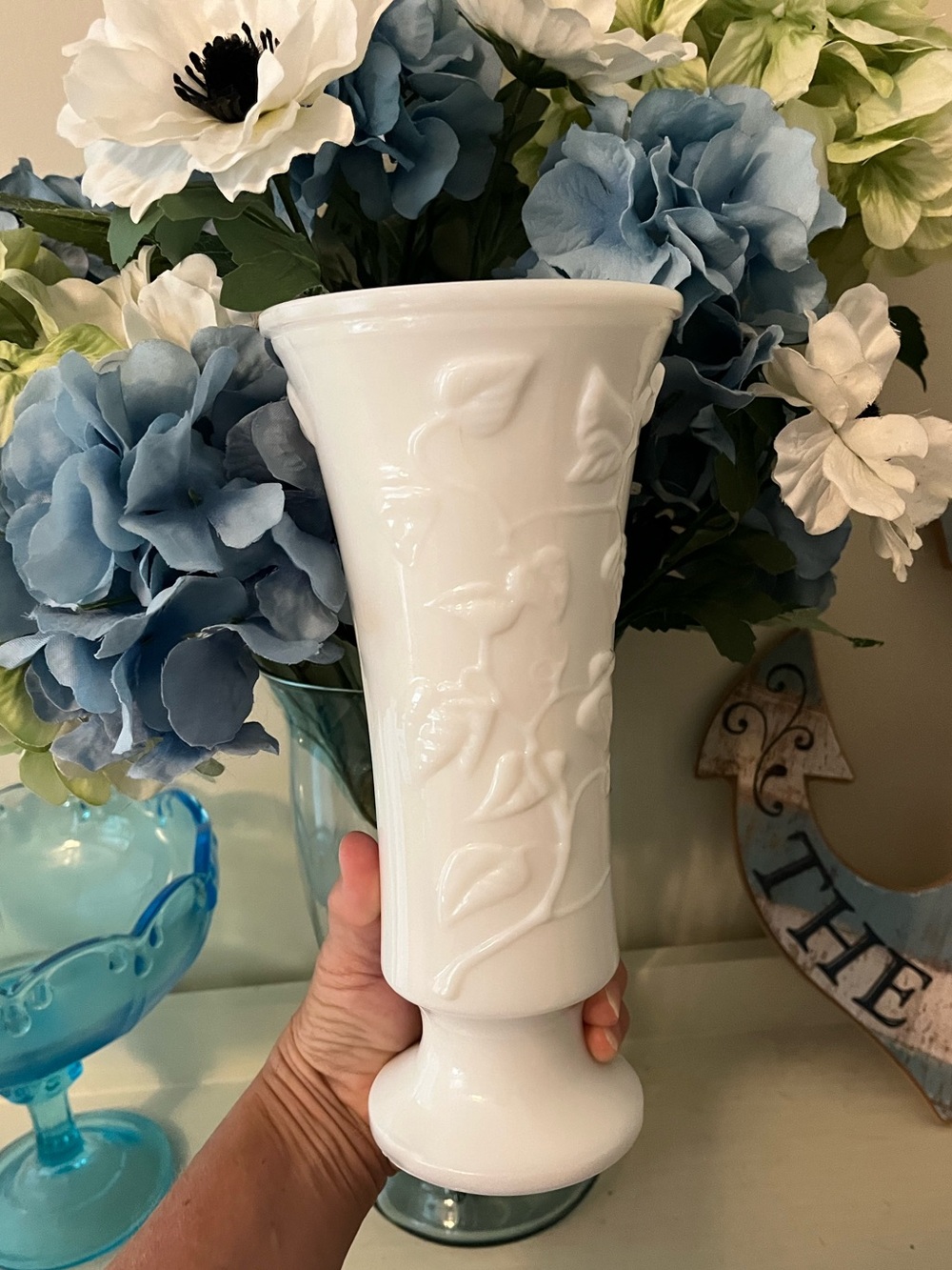 Classic White Embossed Milk Glass Vase Ivy Leaf Pattern - Picture 2 of 15